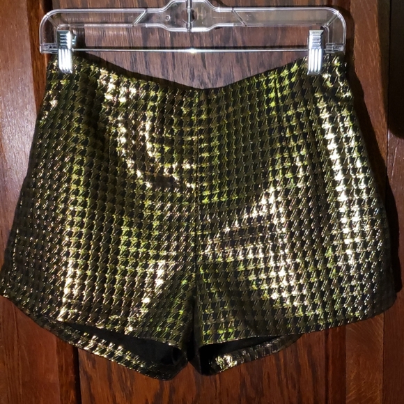 Forever 21 Pants - Lined Gold lame houndstooth shorts